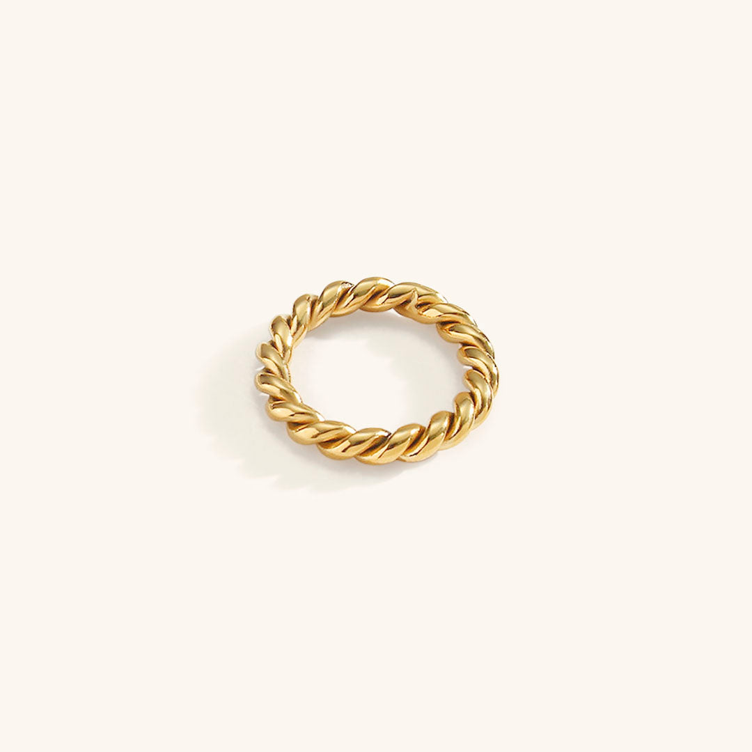 Melody Gold Twist Ring