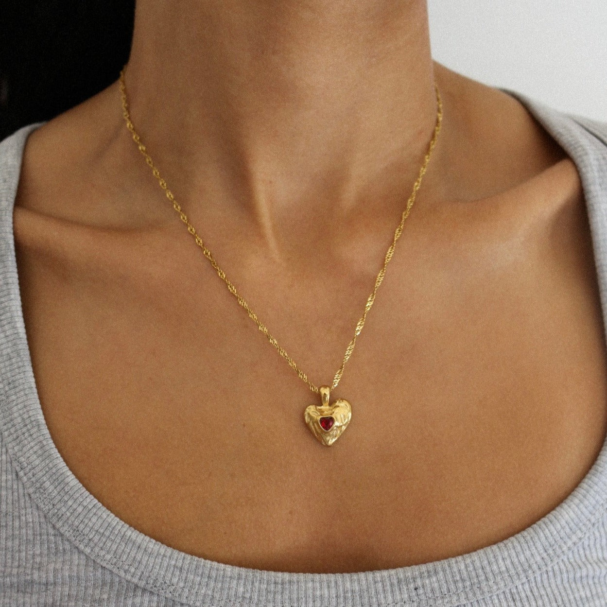 Vesper Gold Heart Necklace Image