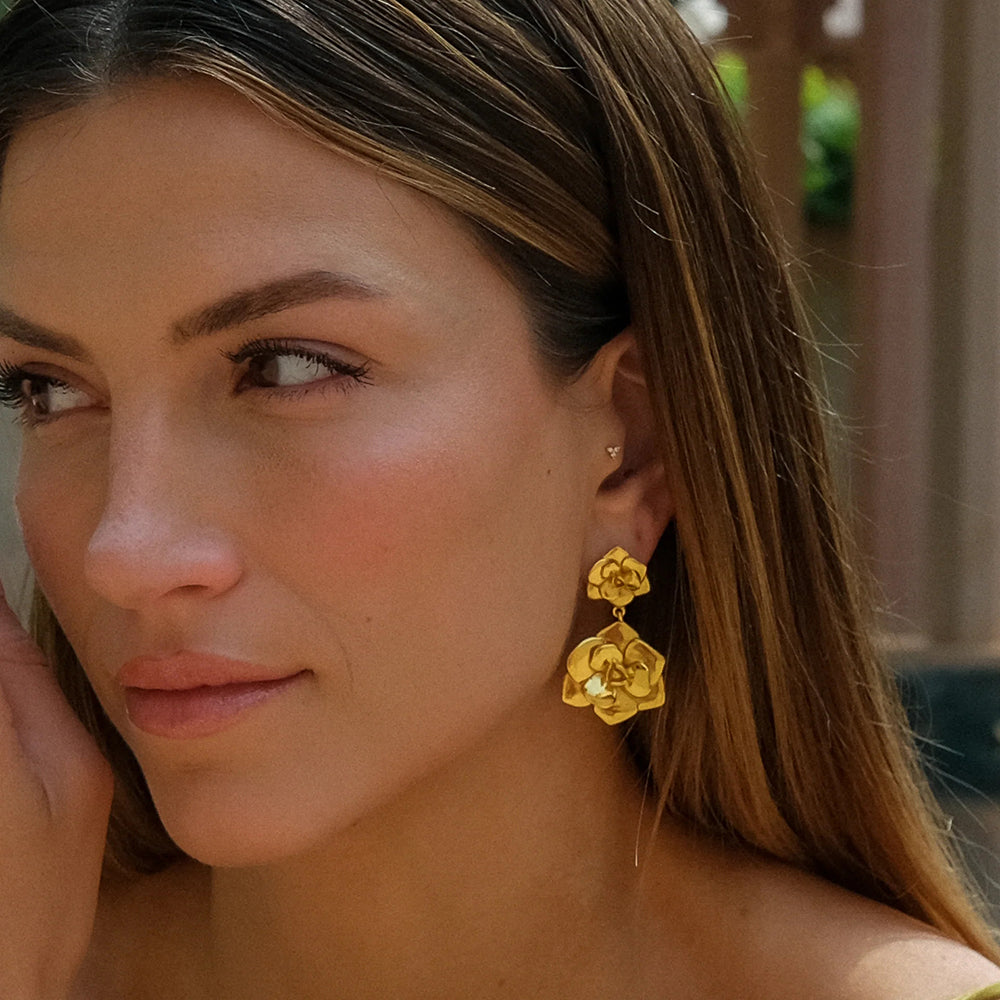 Thelma Gold Earrings Image