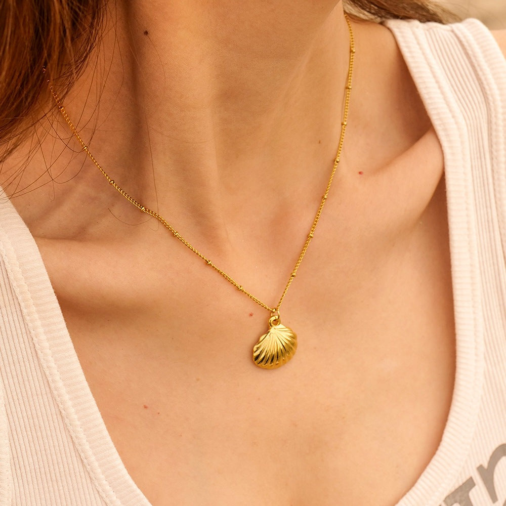 Edna Gold Necklace Image