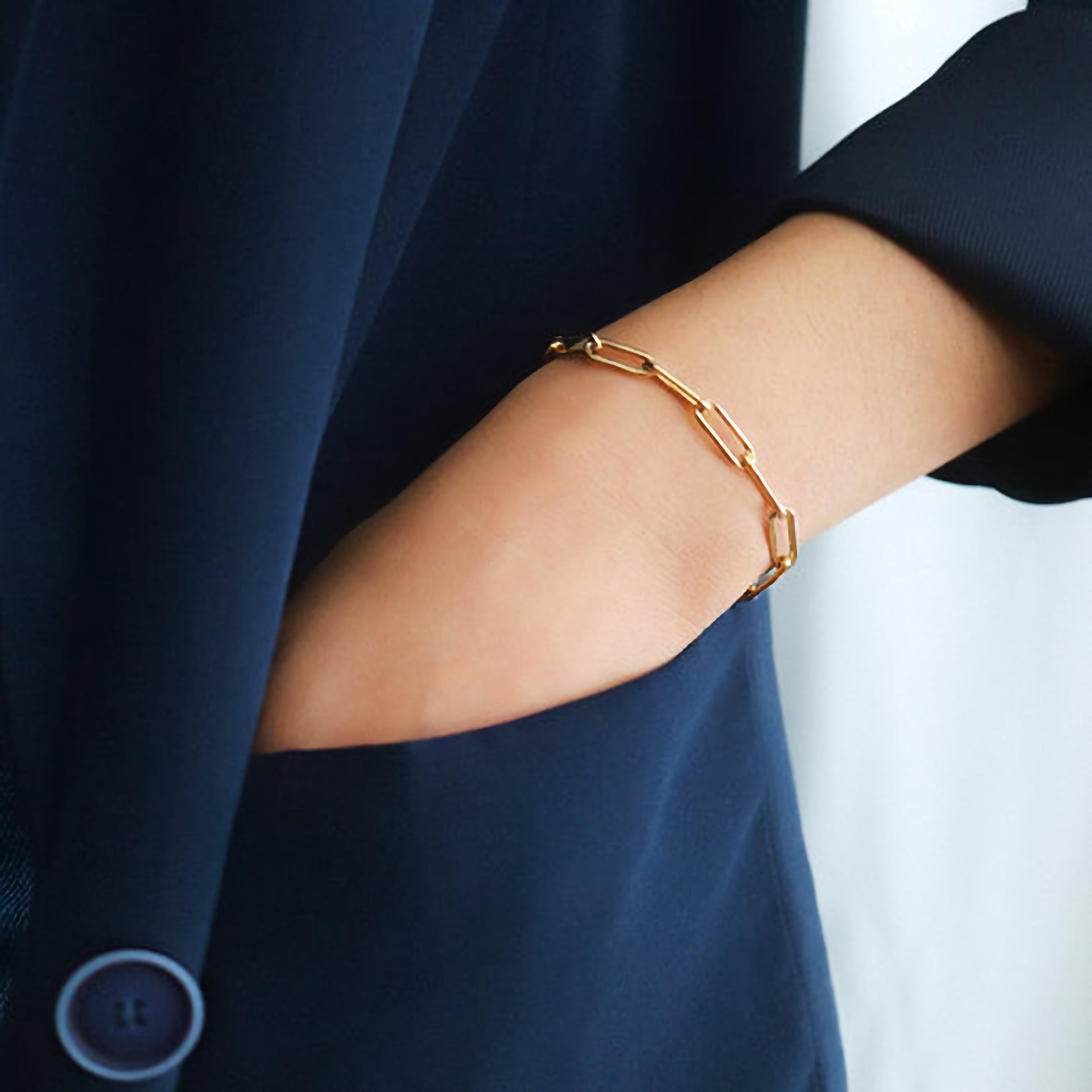 Eloise Gold Paperclip Bracelet Image