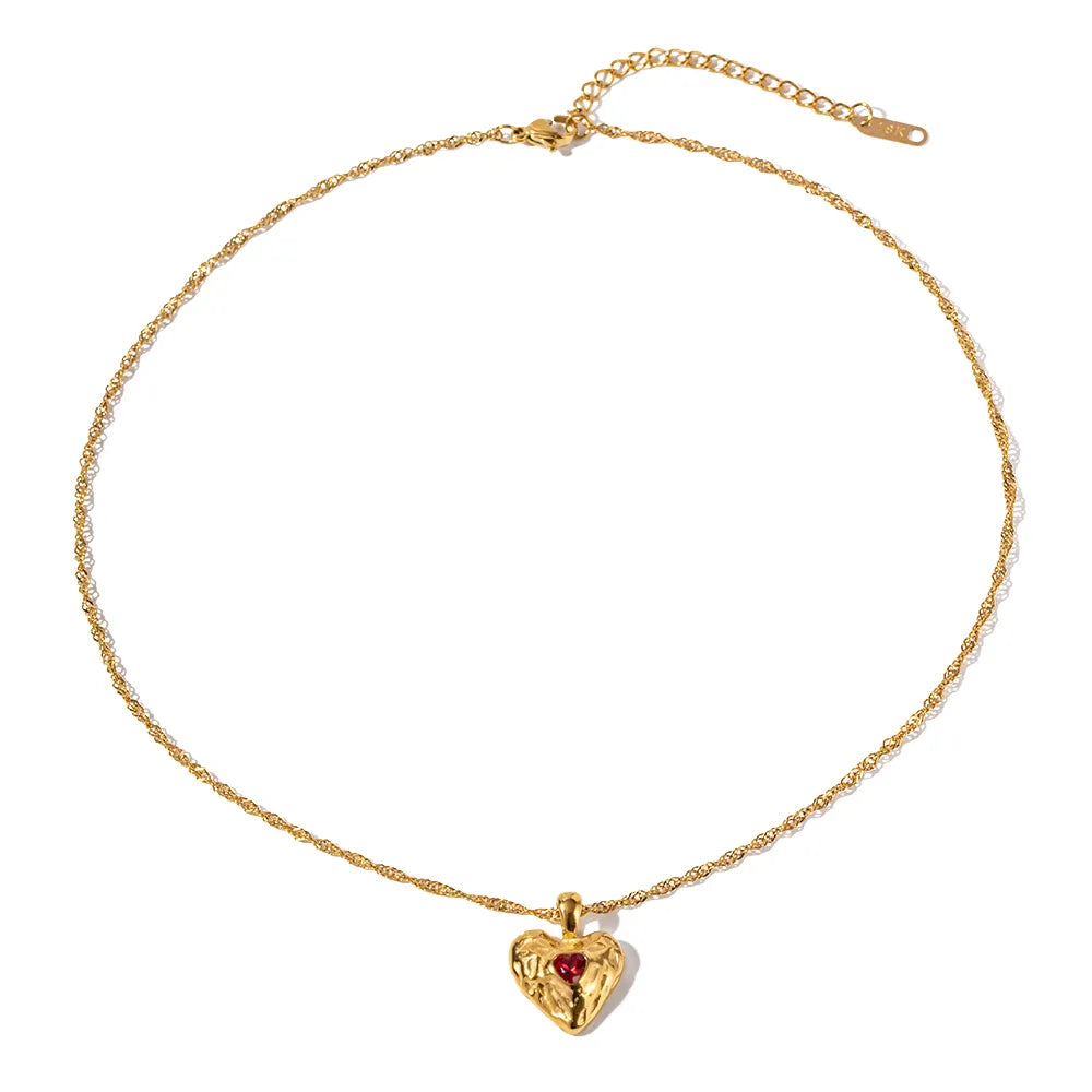 Vesper Gold Heart Necklace Image