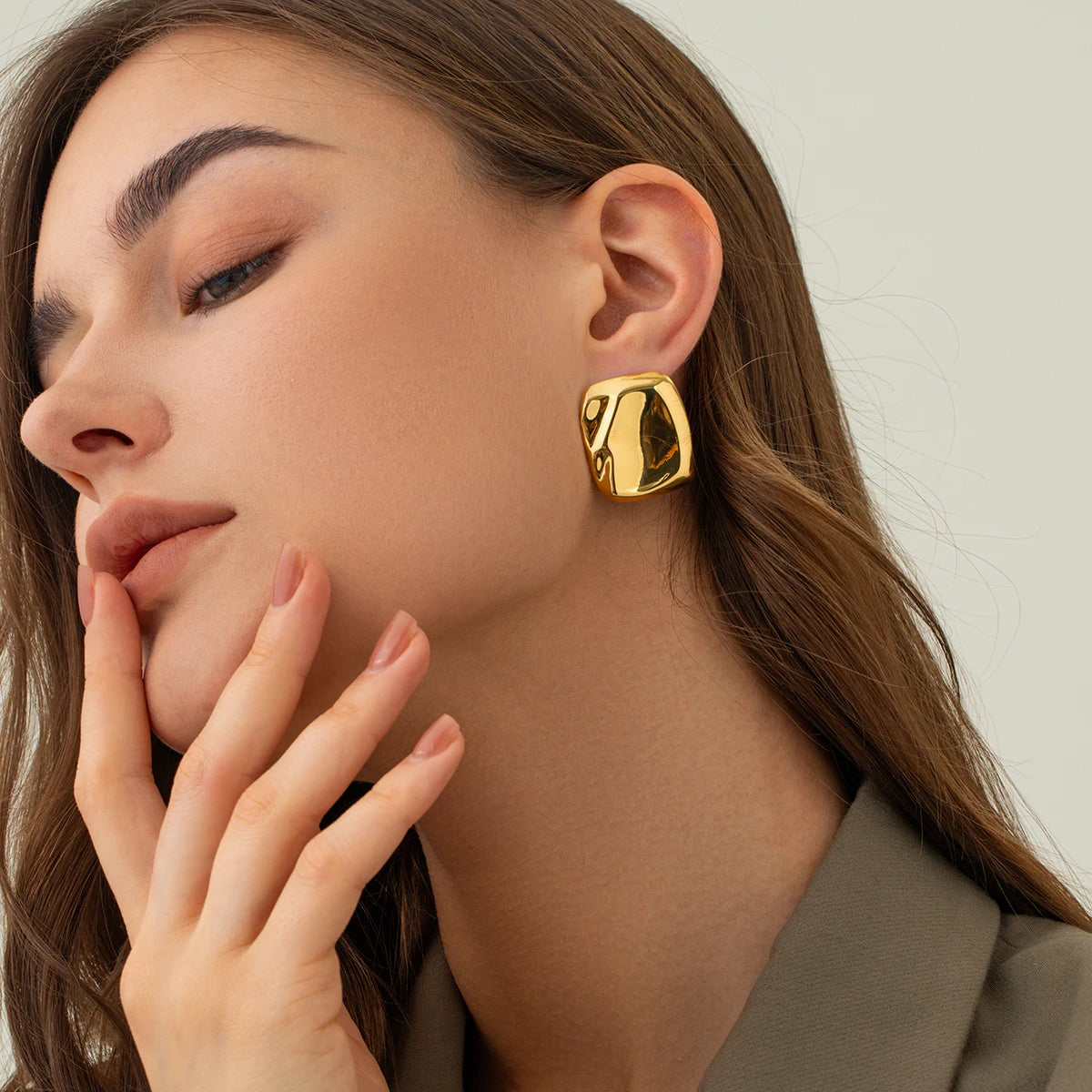 Poppy Gold Earrings Image