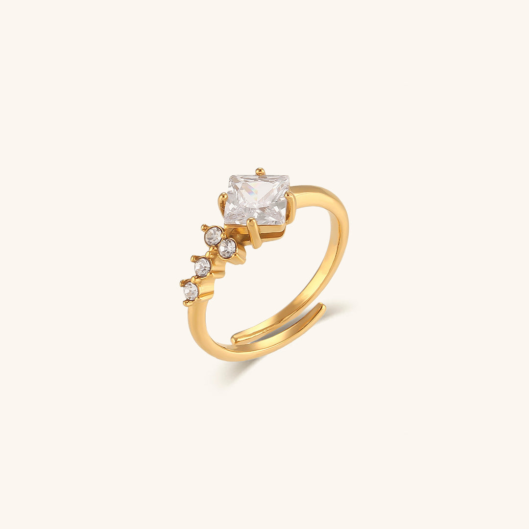 Alaia Diamond Ring Image