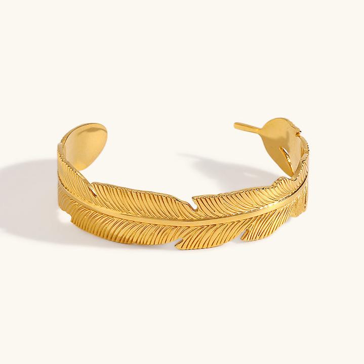 Angelus Gold Bracelet Image