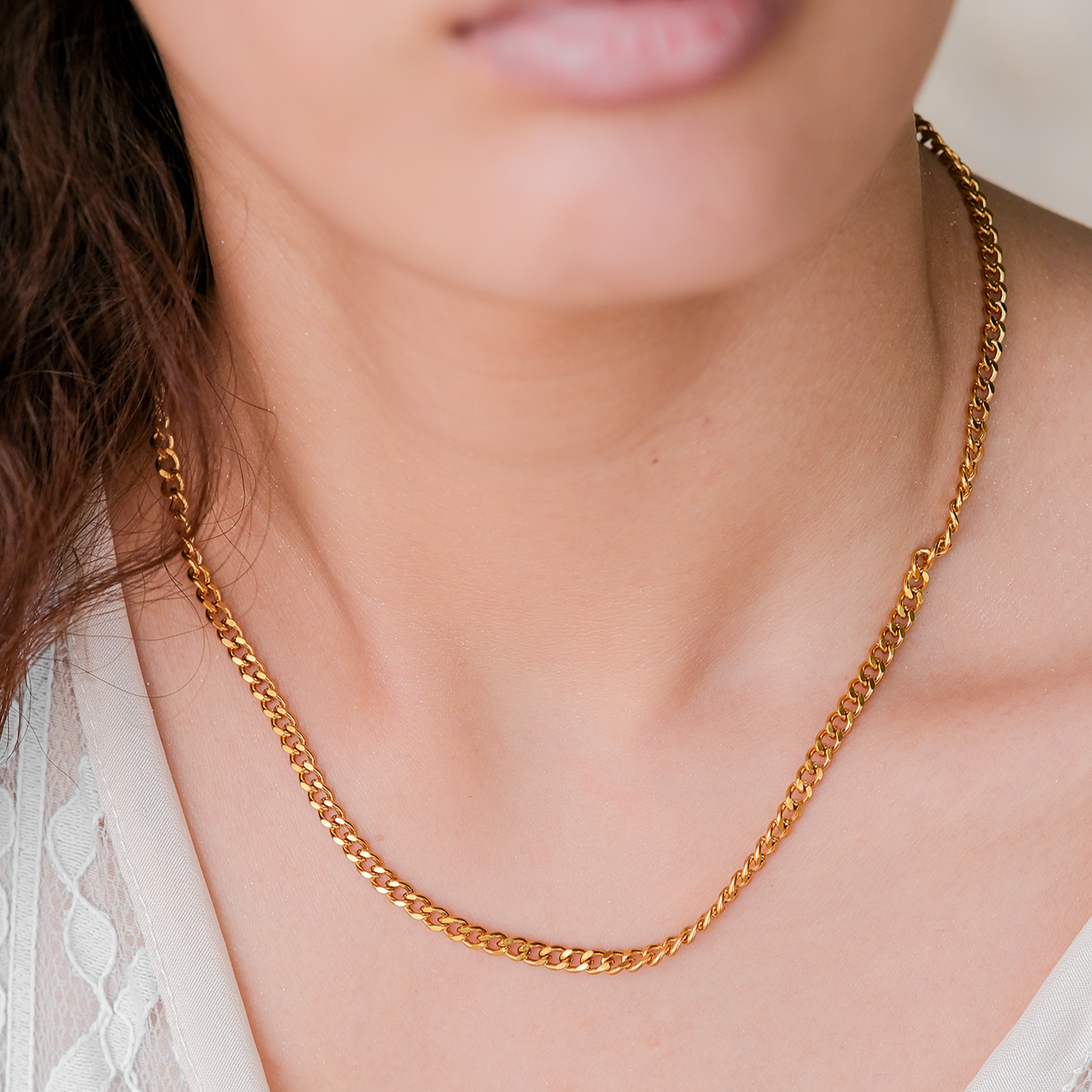 Avana Gold Chain Necklace Image