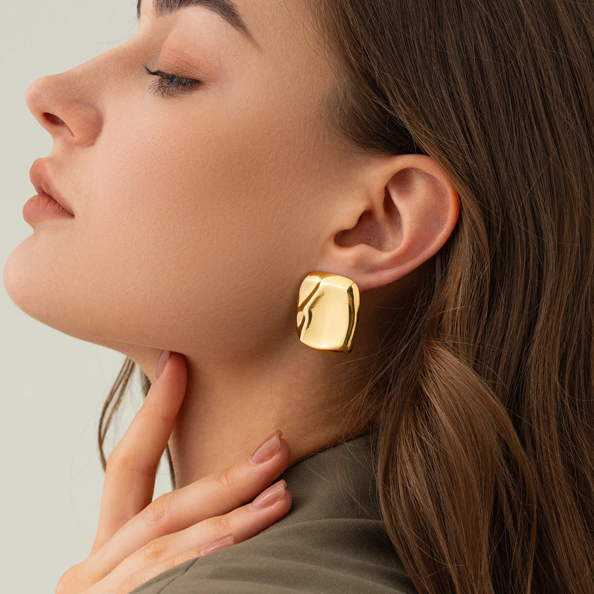 Poppy Gold Earrings Image