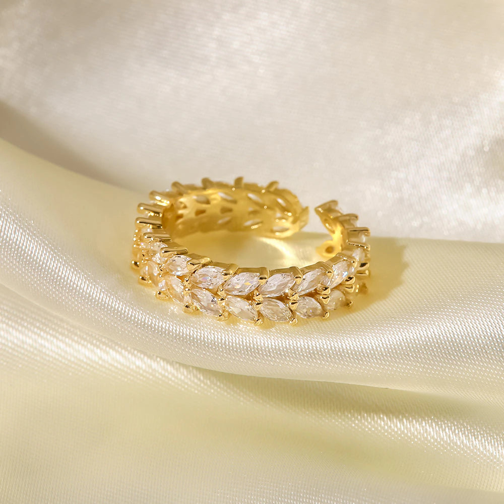 Clarisse Patterned Gold Ring Image