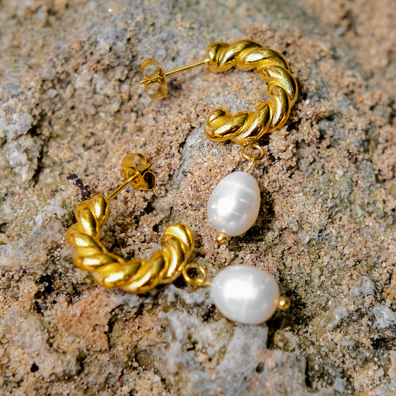 Emma Pearl Earrings Image