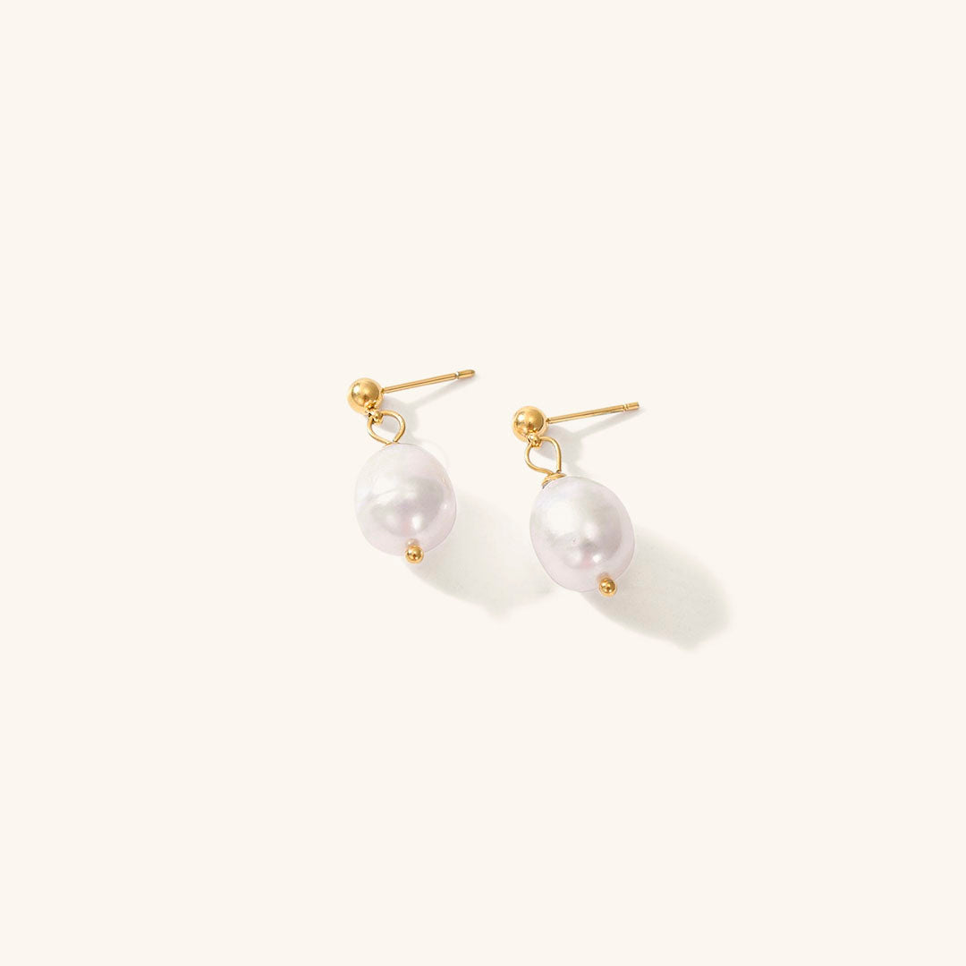 Gloria Freshwater Pearl Earrings Image