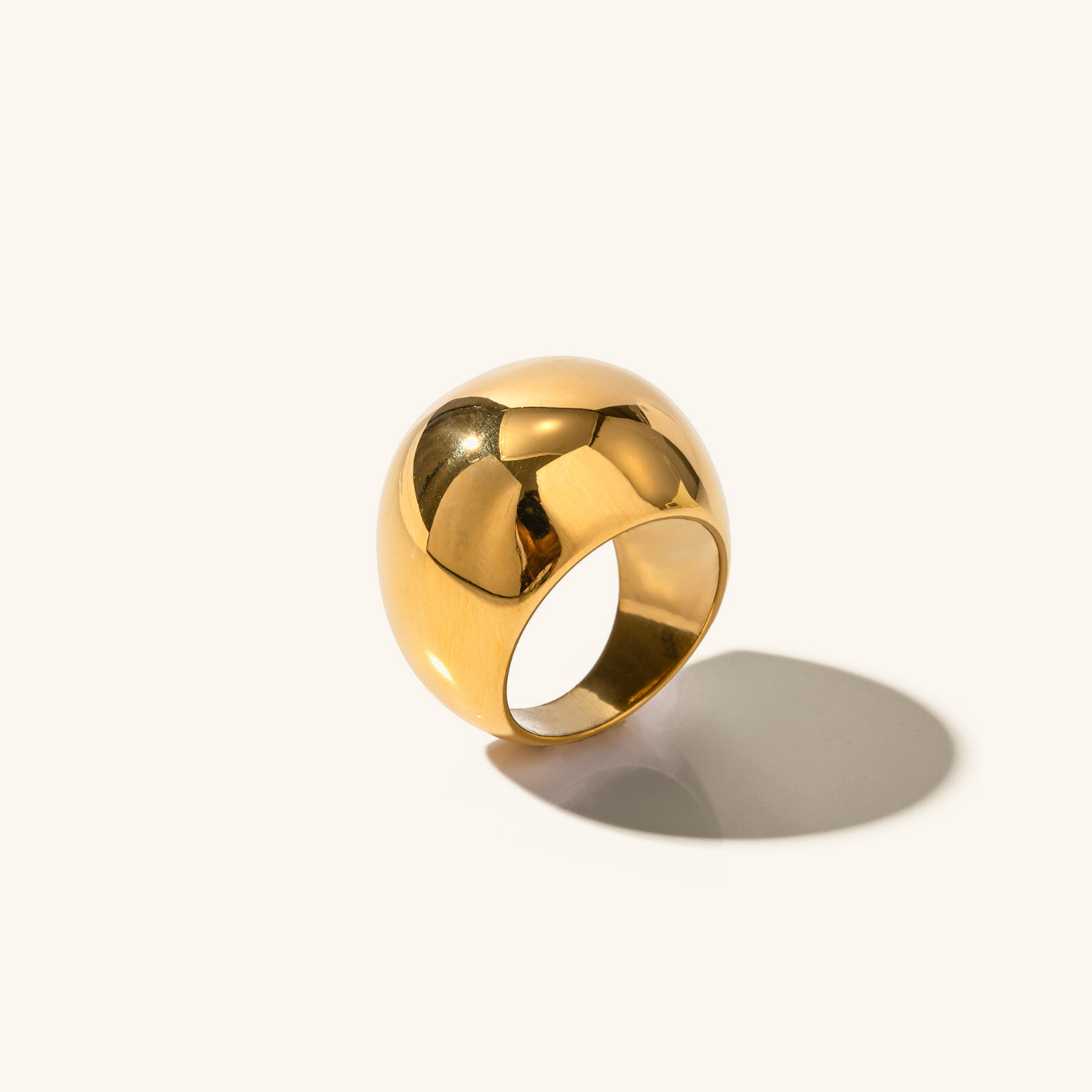 Navia Gold Ring Image