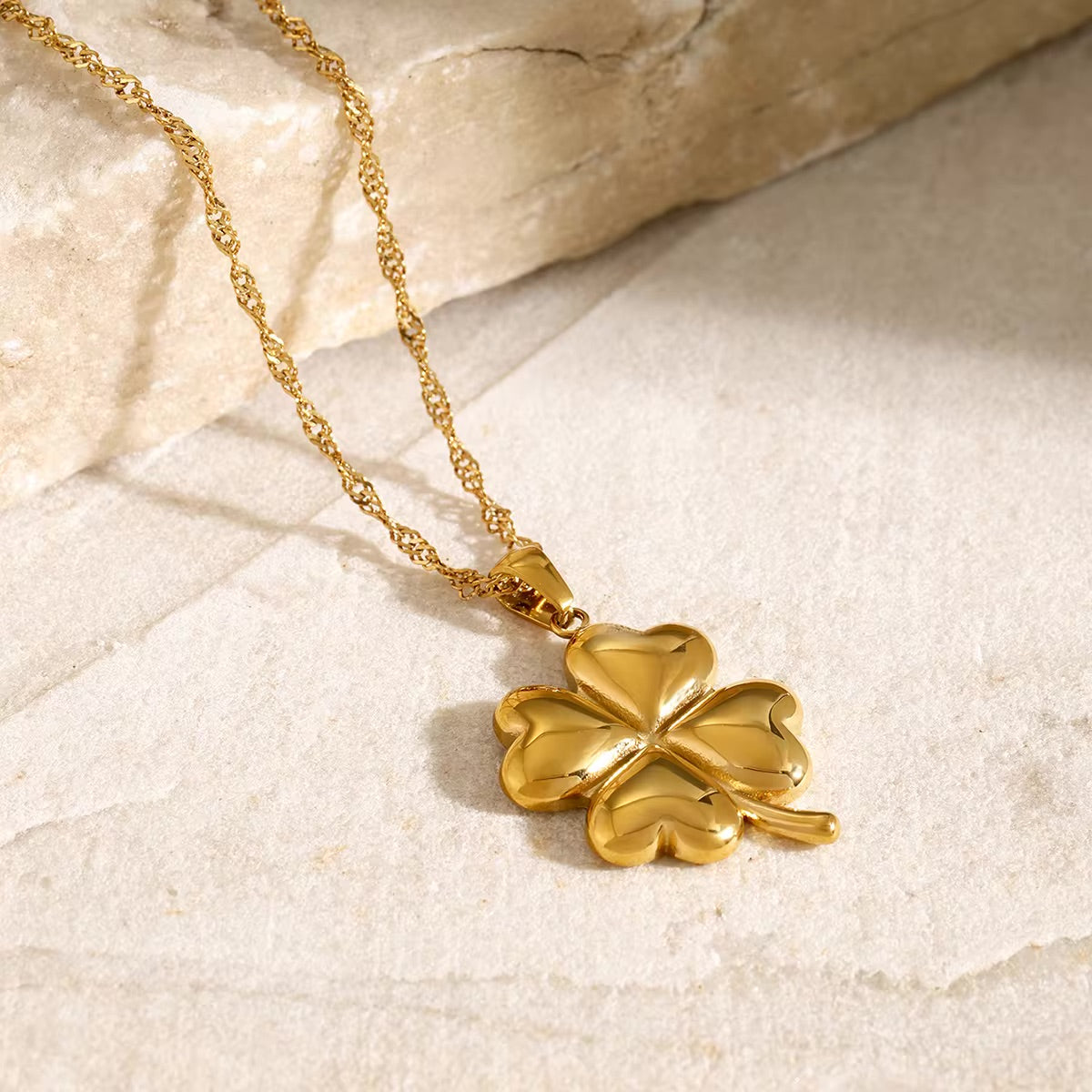 Ella Clover Gold Necklace Image