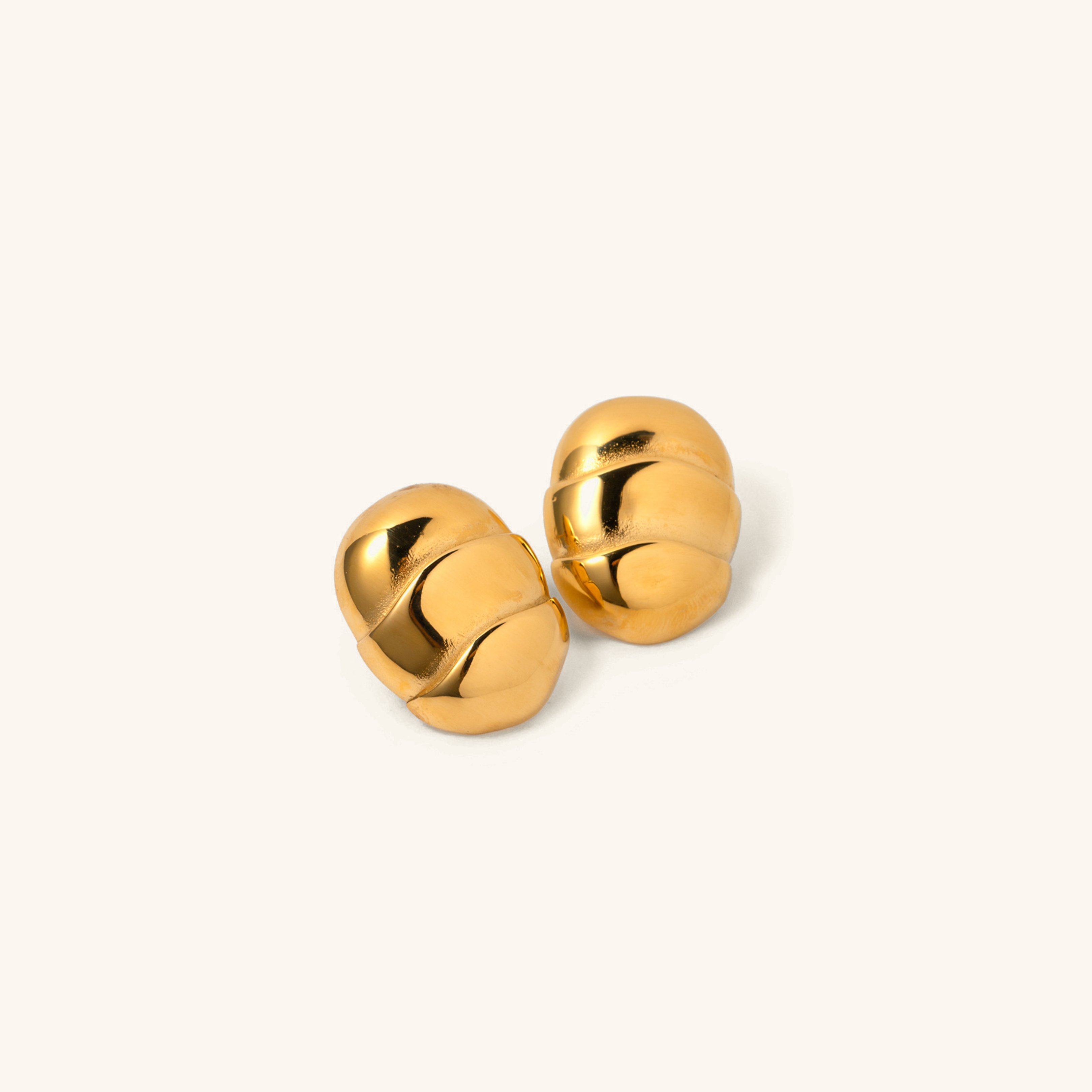 Willa Gold Earrings Image