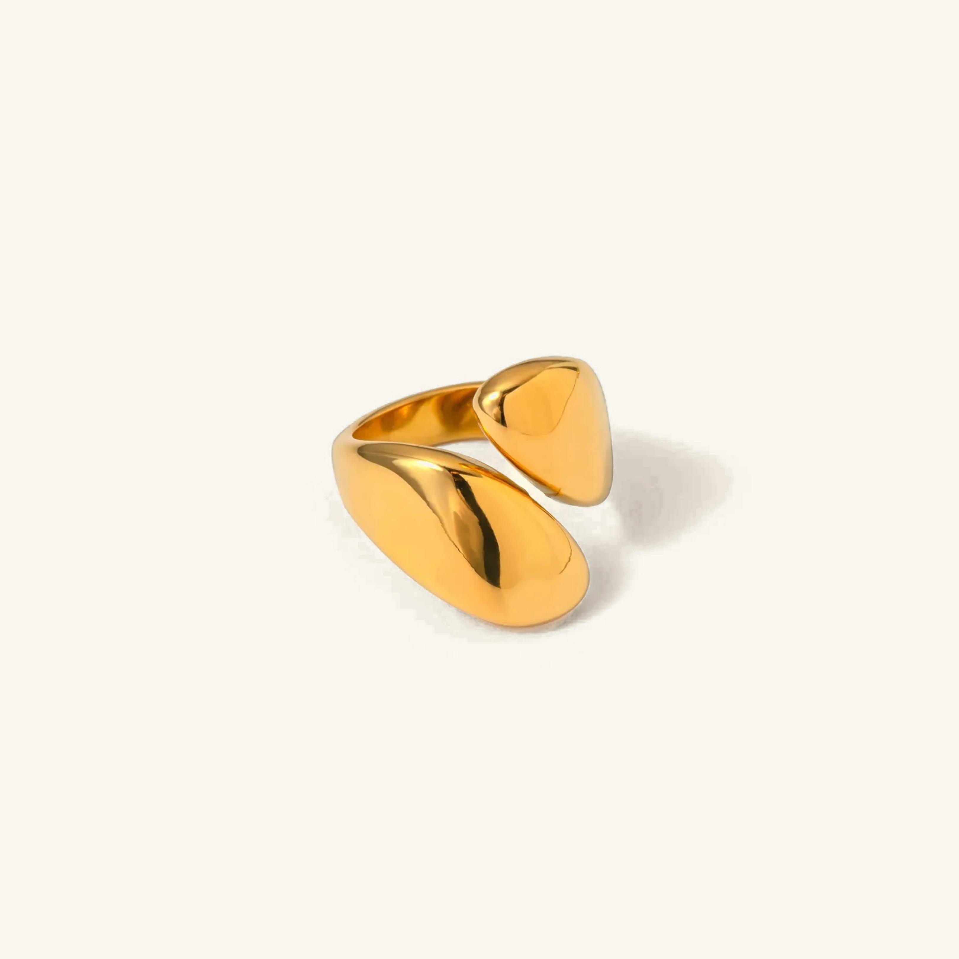 Hattaria Gold Ring Image