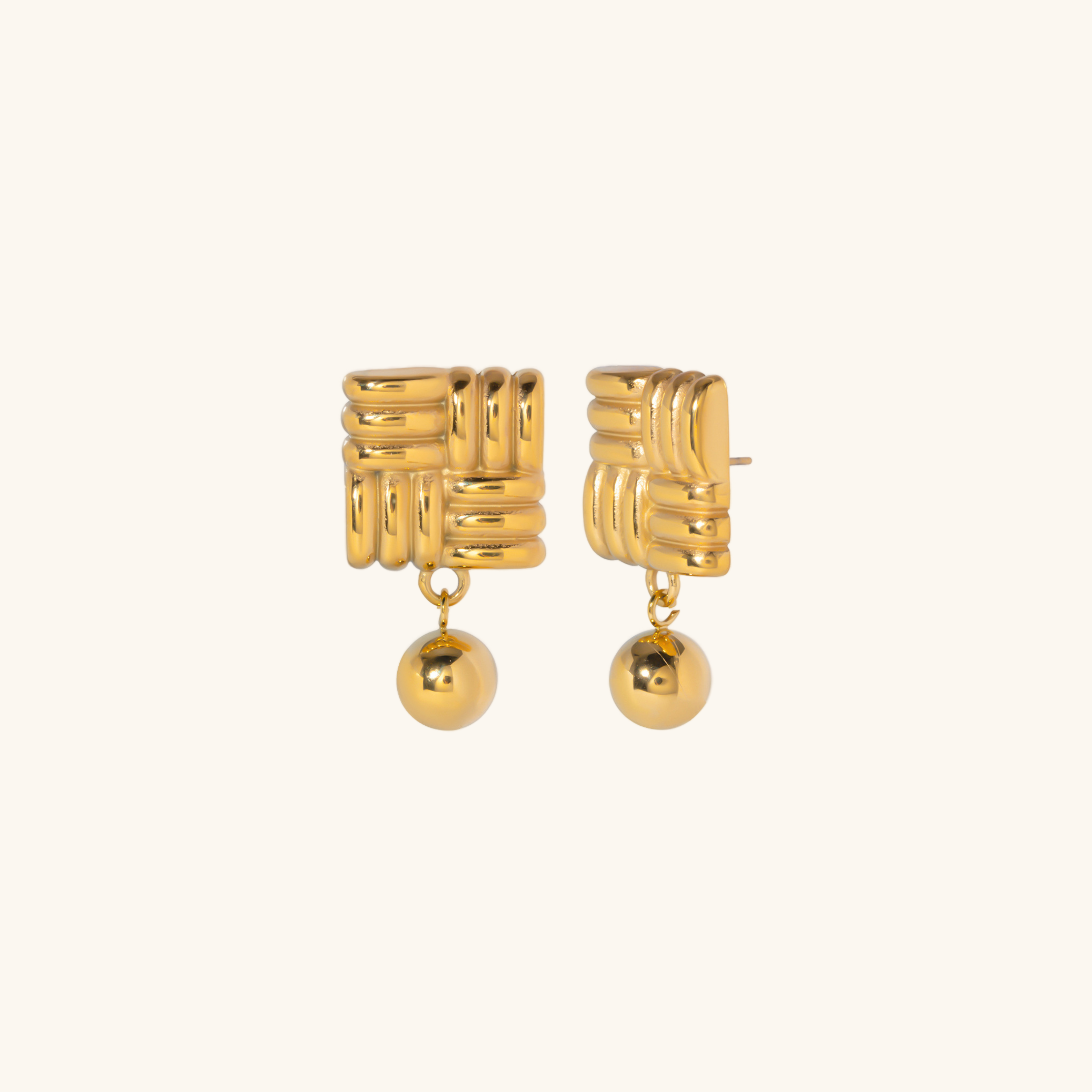 Alba Gold Earrings Image