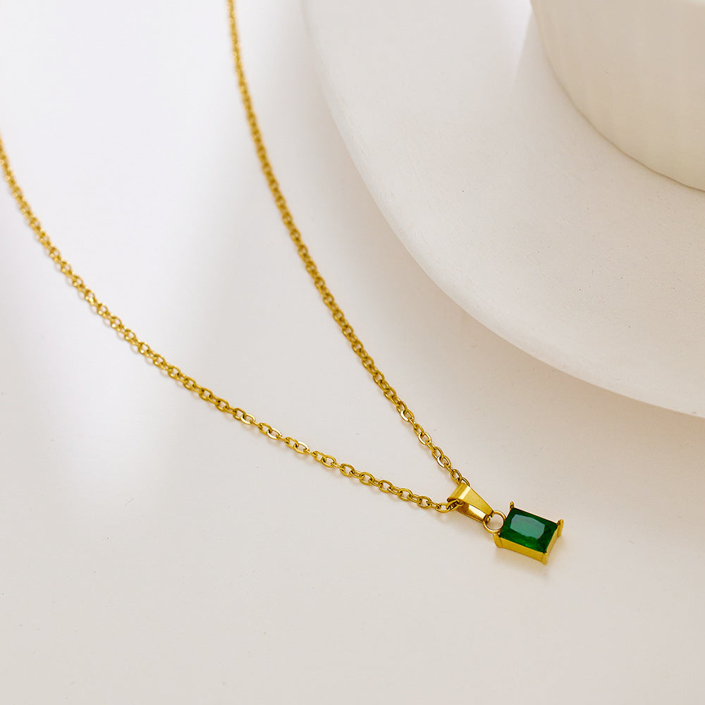 Emi Green Necklace Image