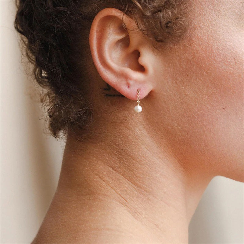 Dorothy Pearl Earrings Image