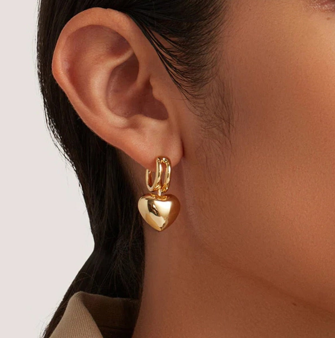 Audrey Gold Earrings Image