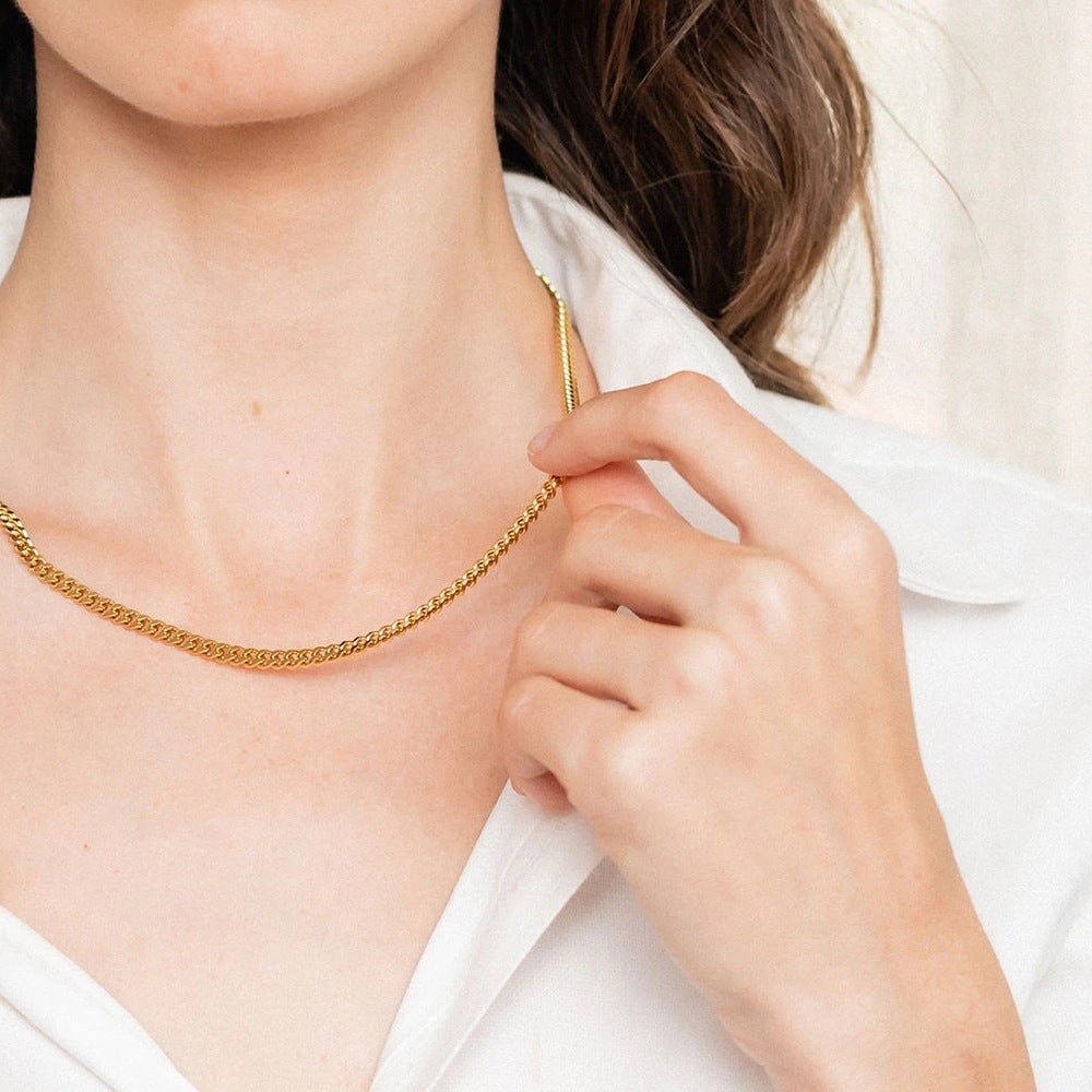 Avana Gold Chain Necklace Image