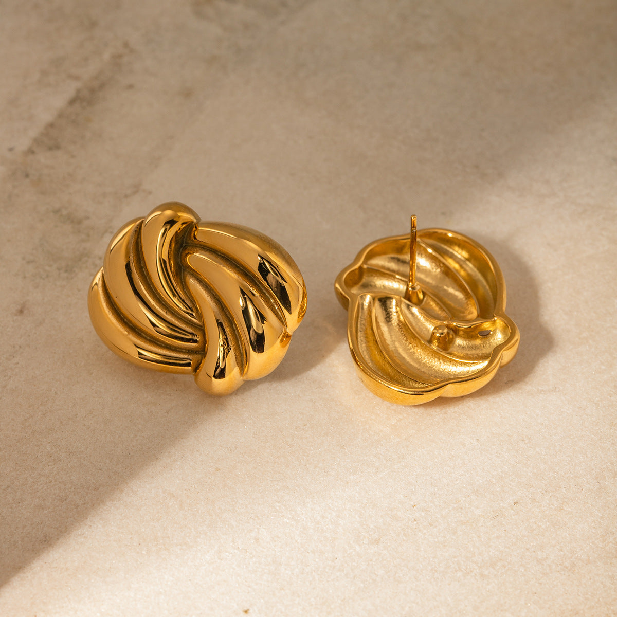 Floriana Gold Earrings Image