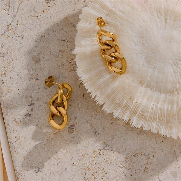 Giselle Gold Chain Earring Image