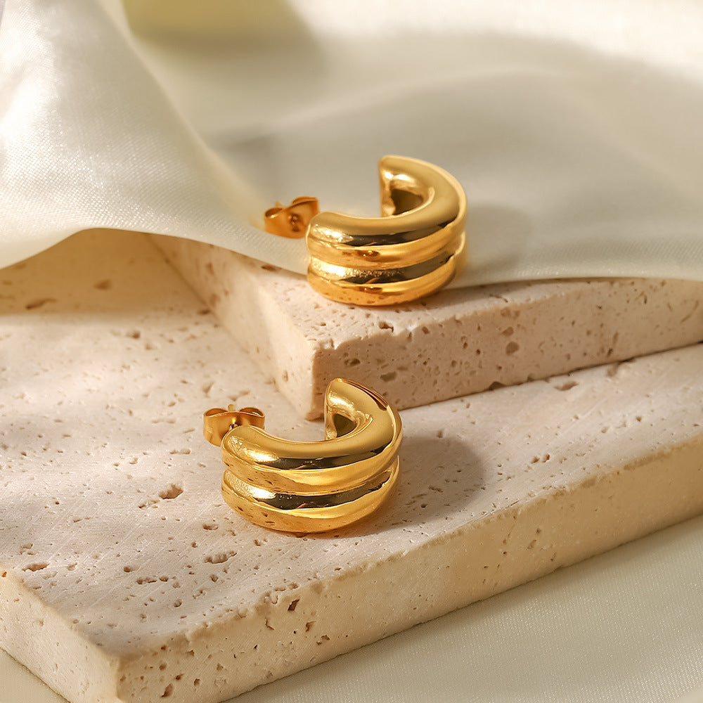 Henrietta Gold Earrings Image