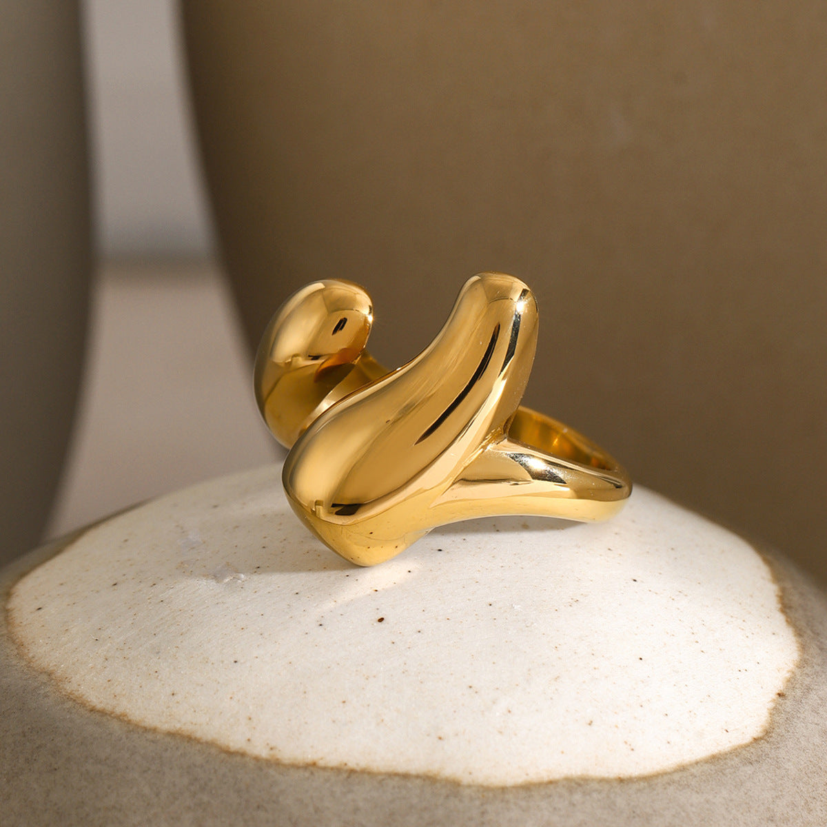 Abstract Gold Ring Image