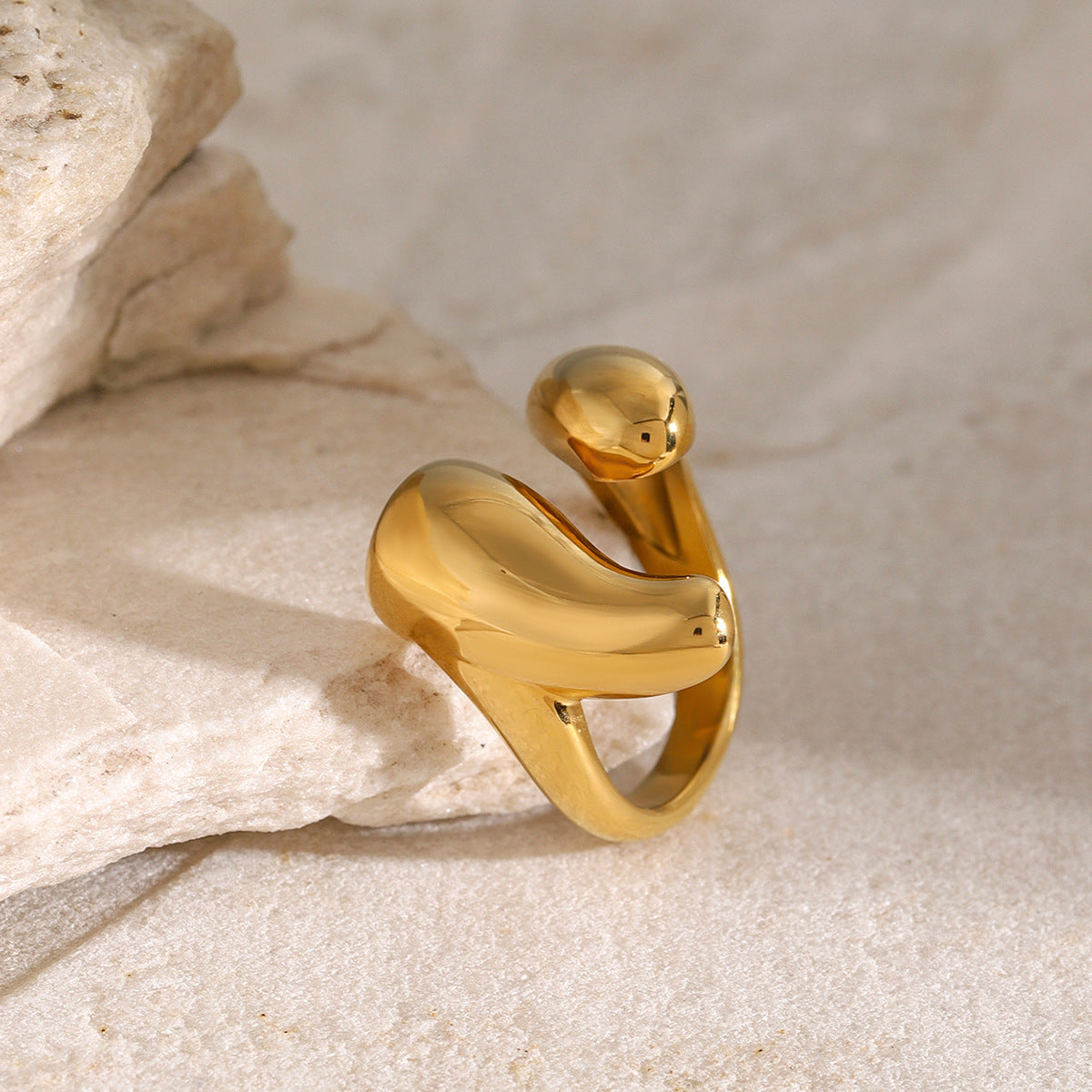 Abstract Gold Ring Image