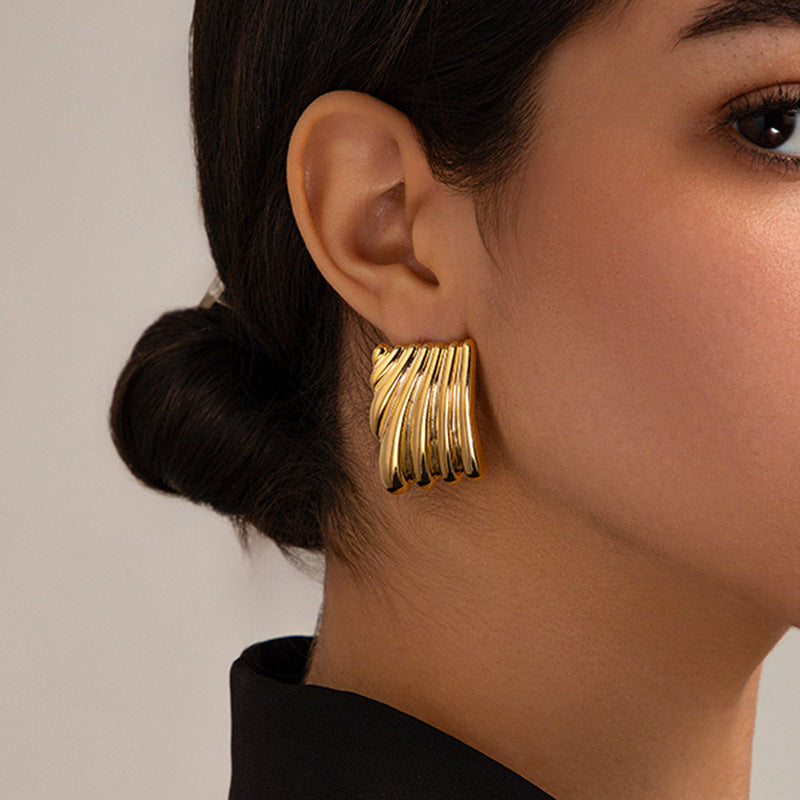 Alisa Gold Earrings Image