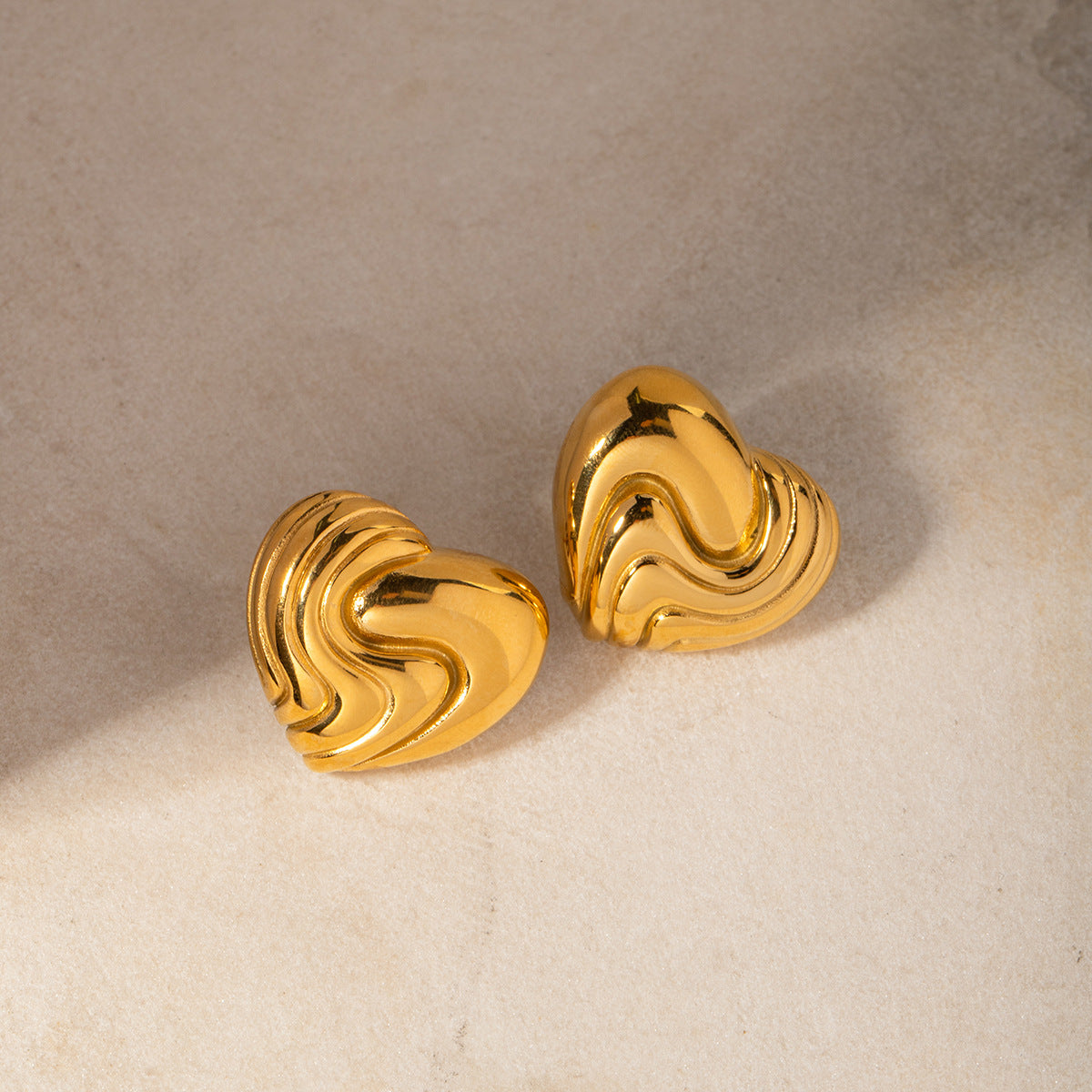 Milena Heart Gold Earrings Image