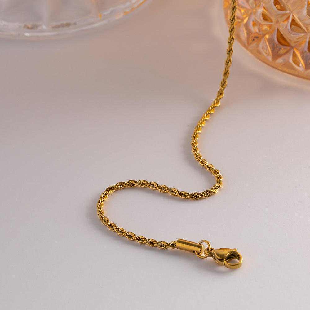 Calle Rope Chain Gold Necklace Image