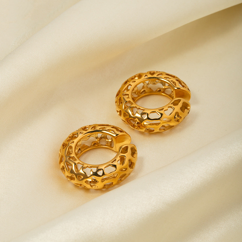 Alma Gold Earrings Image