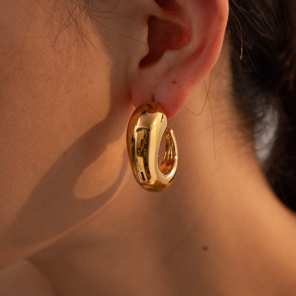 Alice Gold Earrings Image