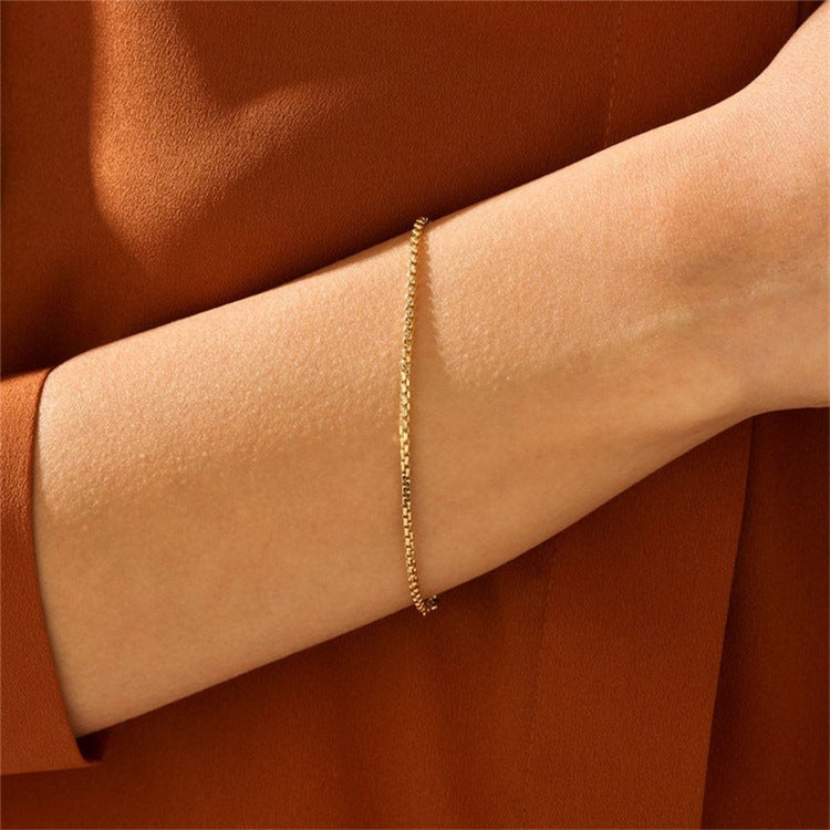 Victoria Gold Chain Bracelet Image