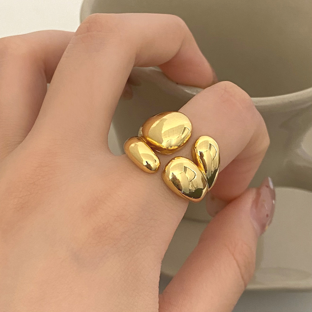 Alexis Gold Ring Image