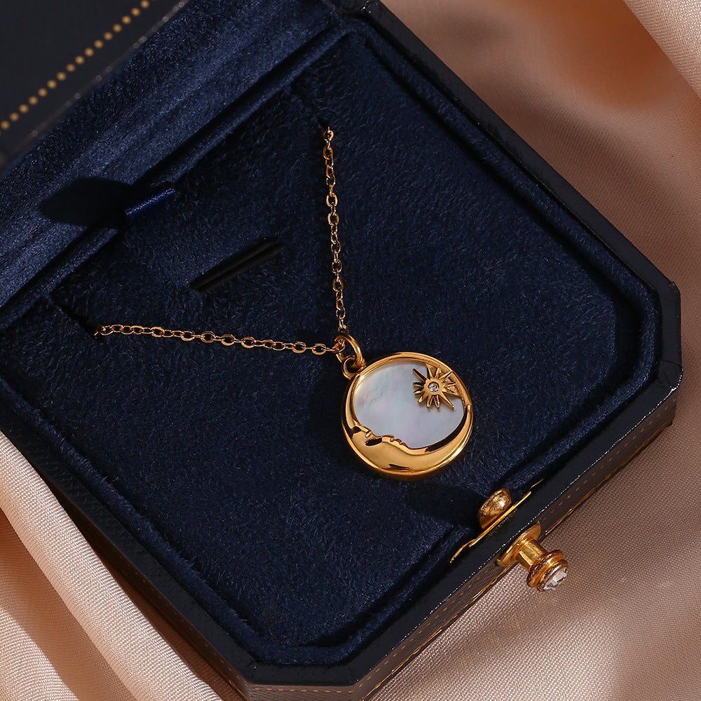 Evangeline Lunar Gold Necklace Image