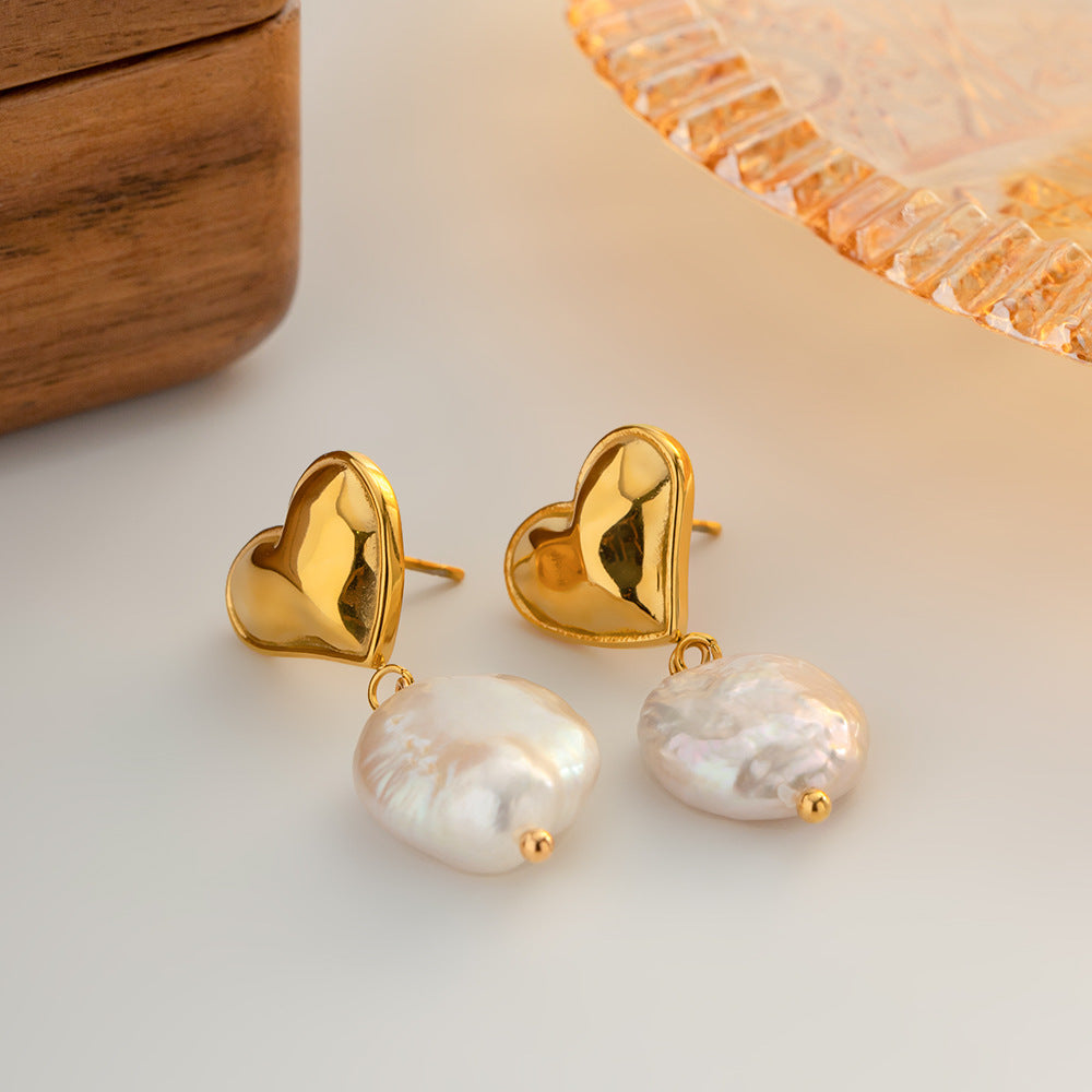 Blanche Freshwater Pearl Earrings Image