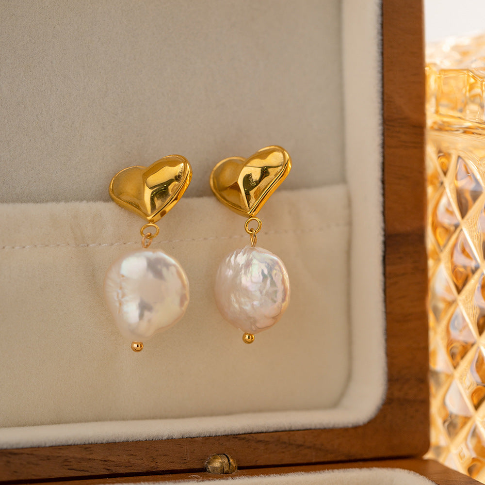 Blanche Freshwater Pearl Earrings Image