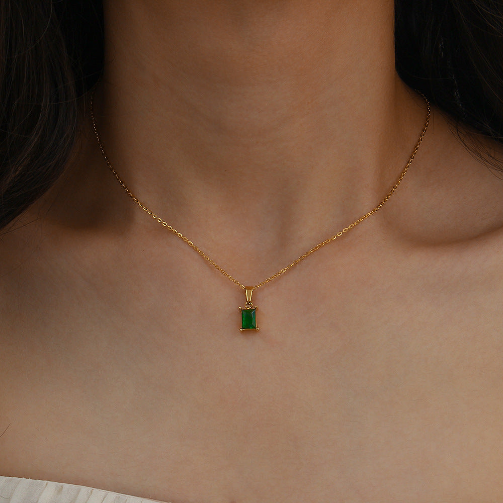 Emi Green Necklace Image