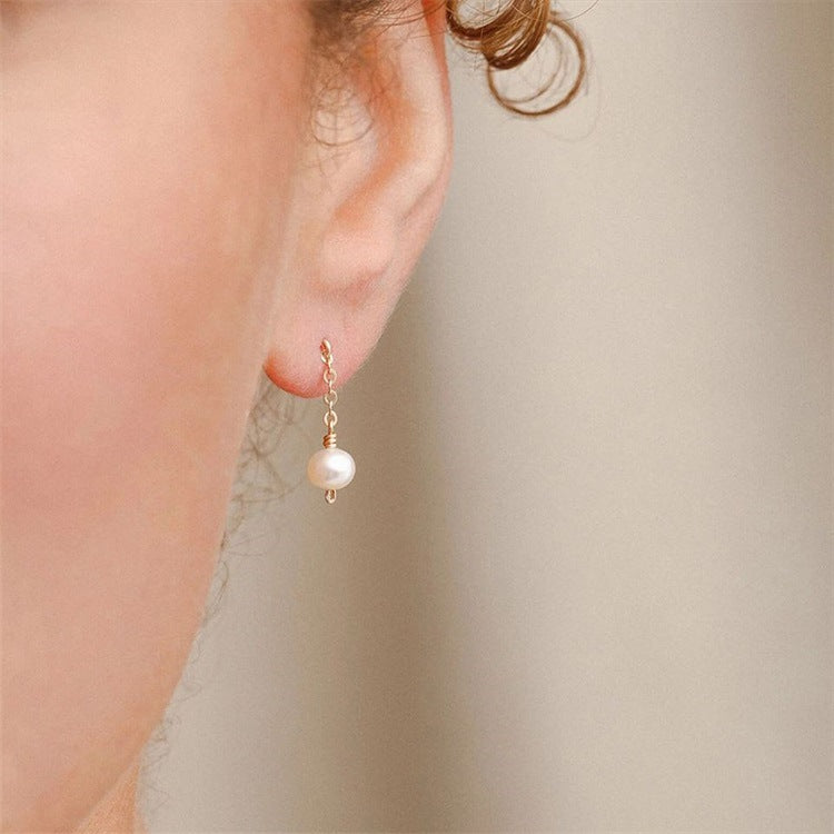 Dorothy Pearl Earrings Image