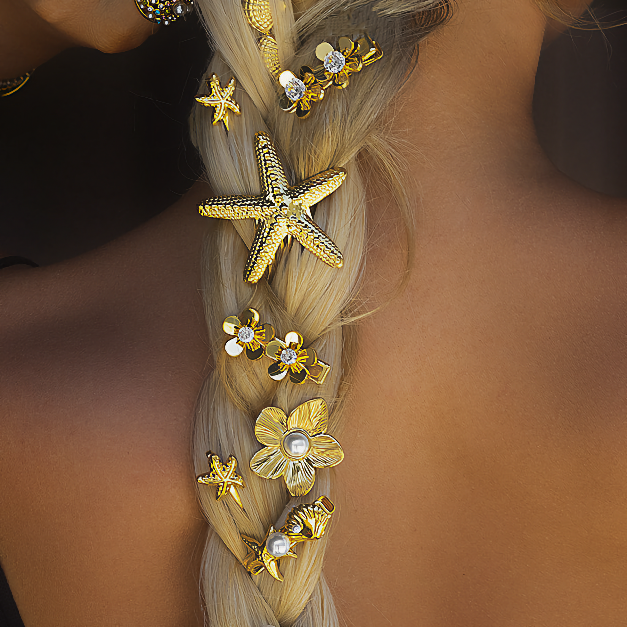 Diamond Petal Hair Clip Image