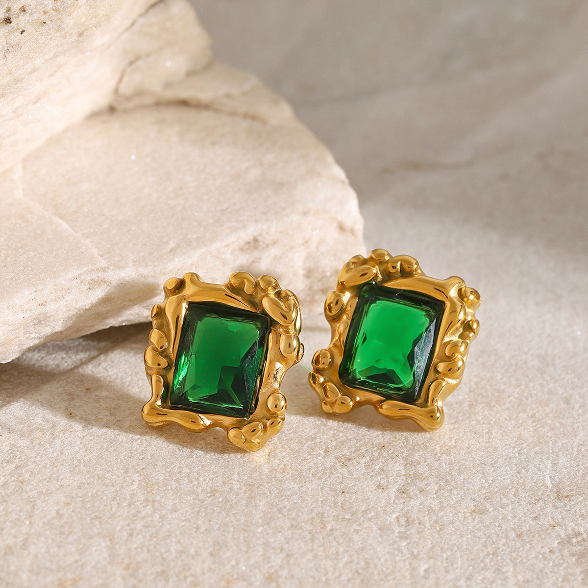 Priscilla Emerald Earrings Image