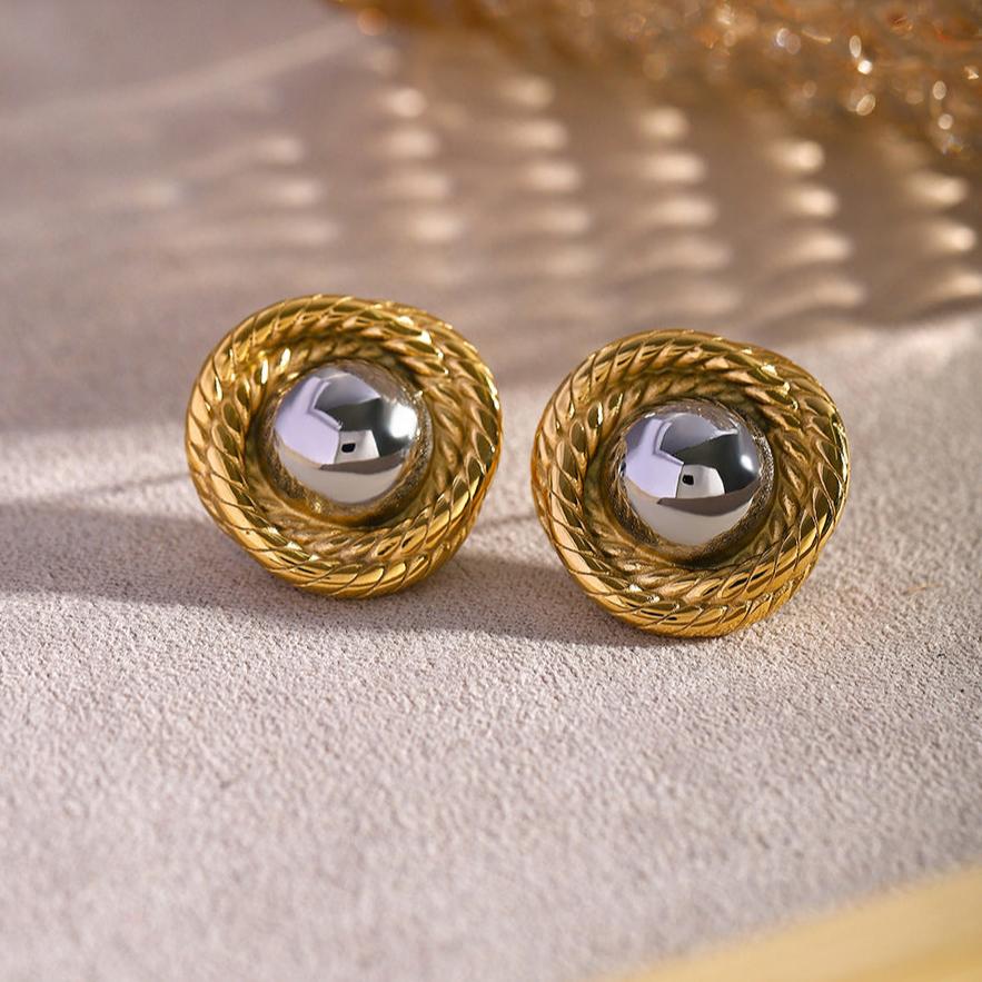 Ariadne Gold Earrings Image