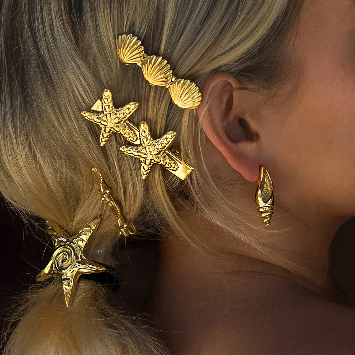 Tropical Starfish Gold Hair Clip Image