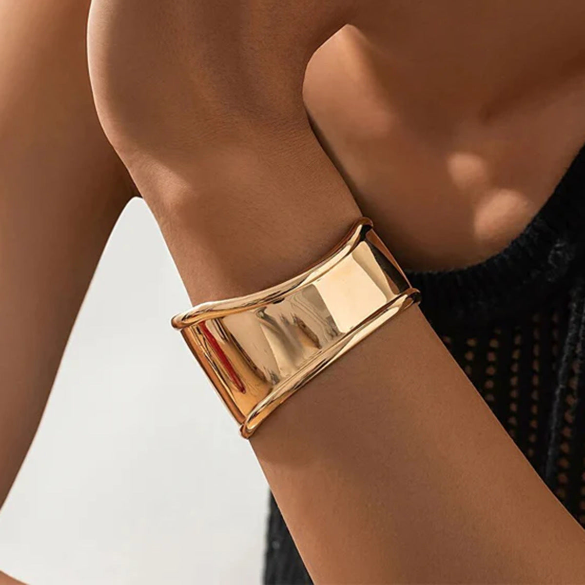 Rachel Gold Bangle Image