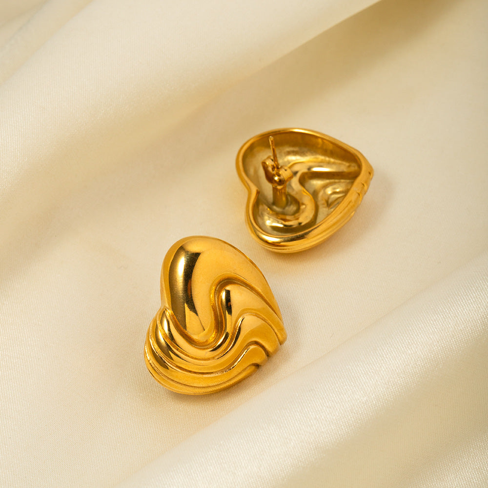 Milena Heart Gold Earrings Image