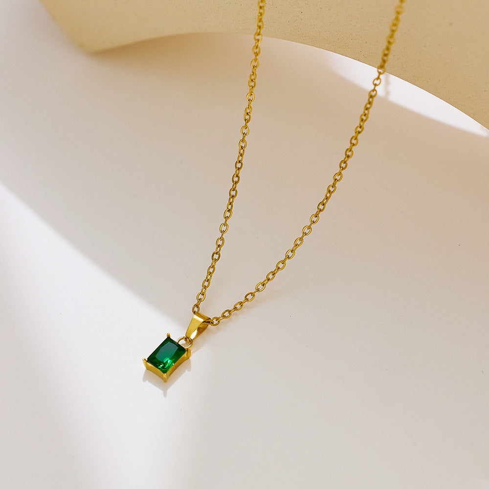 Emi Green Necklace