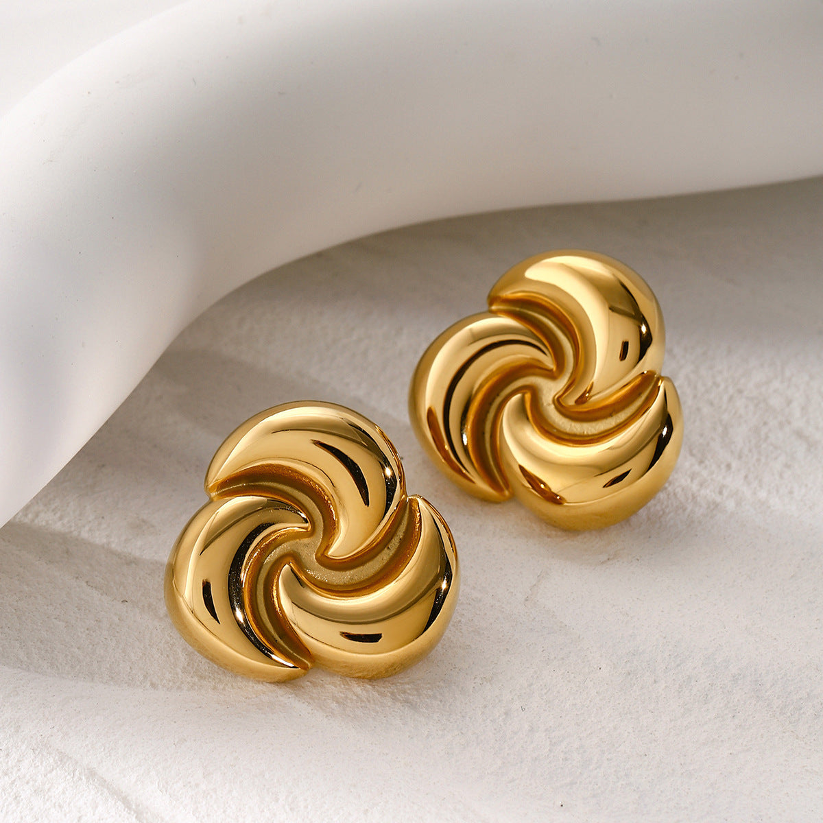 Celestia Gold Earrings Image