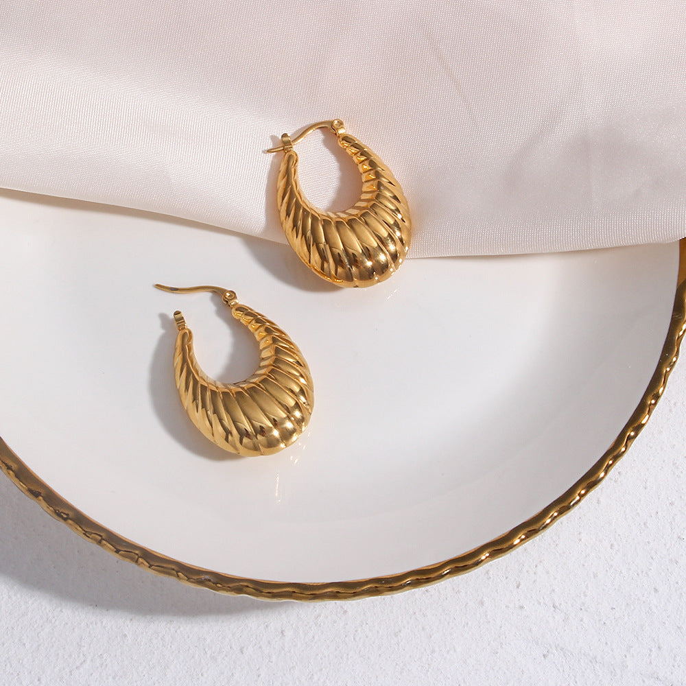 Camila Croissant Earrings Image