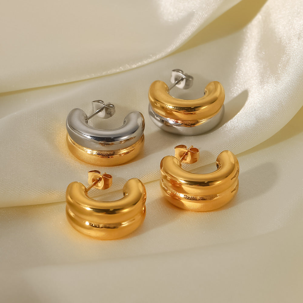 Henrietta Gold Earrings Image